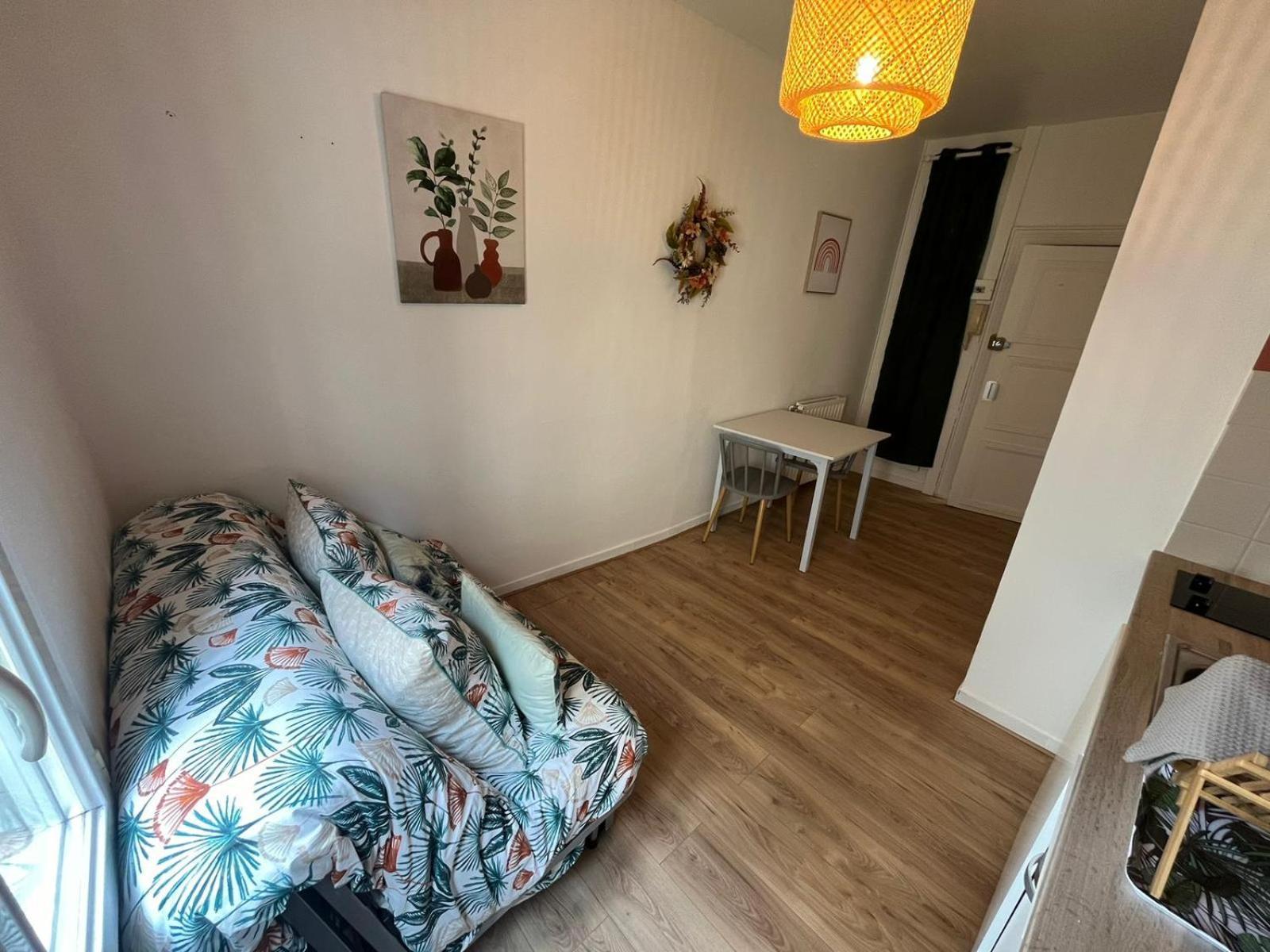 Studio Calme Plein Centre Niort Exterior foto